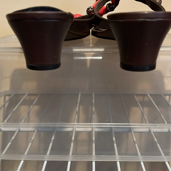 ADORABLE Impo Sandals Sz. 8.5 - Picture 6 of 7